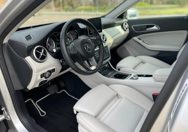 Mercedes-Benz GLA cena 92000 przebieg: 88400, rok produkcji 2017 z Lublin małe 596